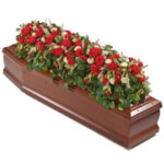 copribara di rose rosse